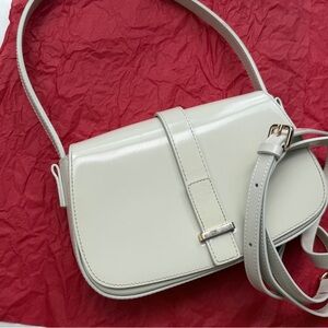 Elegant Cream Shoulder Bag